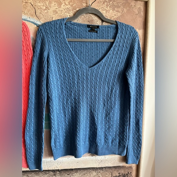 Massimo Dutti Set of 2 Pink & Blue Cable-knit V-neck Sweater Top Size Small - Picture 3 of 9